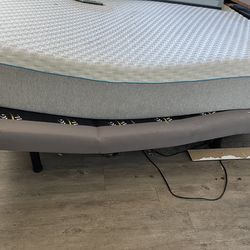 Electric 🛌 bed on really good condition