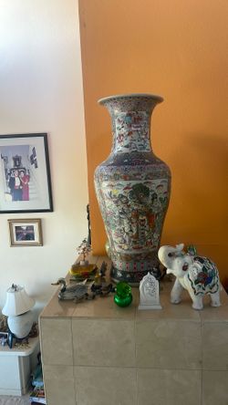 Chinese Ceramic Vase