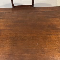 Used Dining Table 