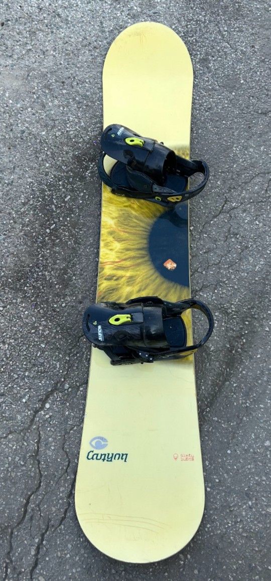 168cm Burton Canyon Snowboard And Bindings