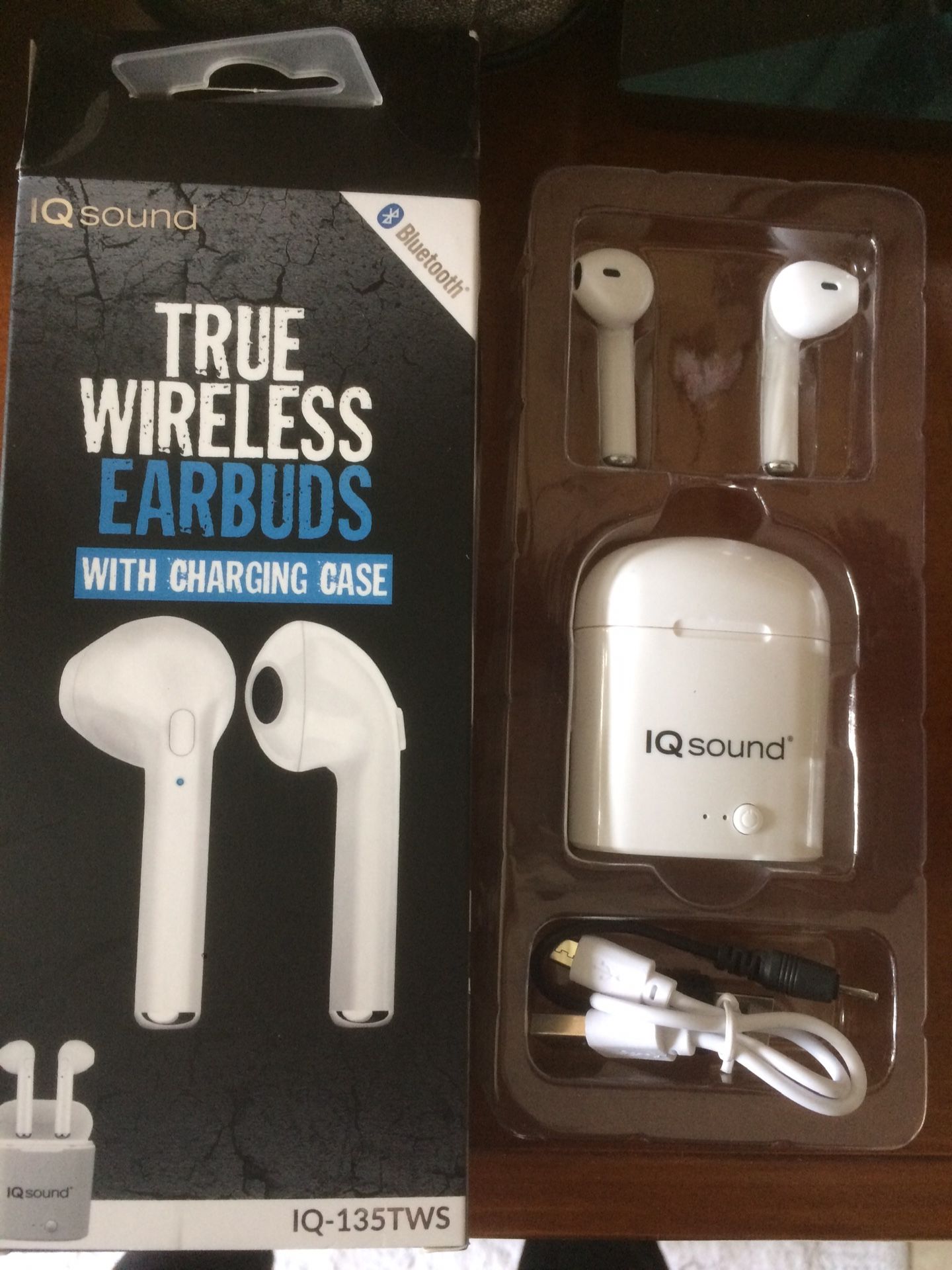 IQ sound wireless earbuds new ,,,,,!,,,,,,,