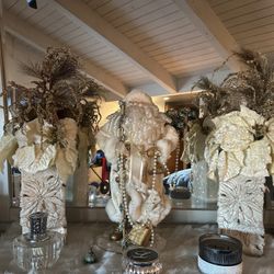 Christmas Santa & 2 Flower Vases