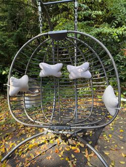 Double egg chair frame