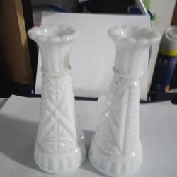 Matched Set Of 6 inch Vintage Milk Glass White Bud Vases