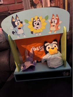 Bluey puppet show