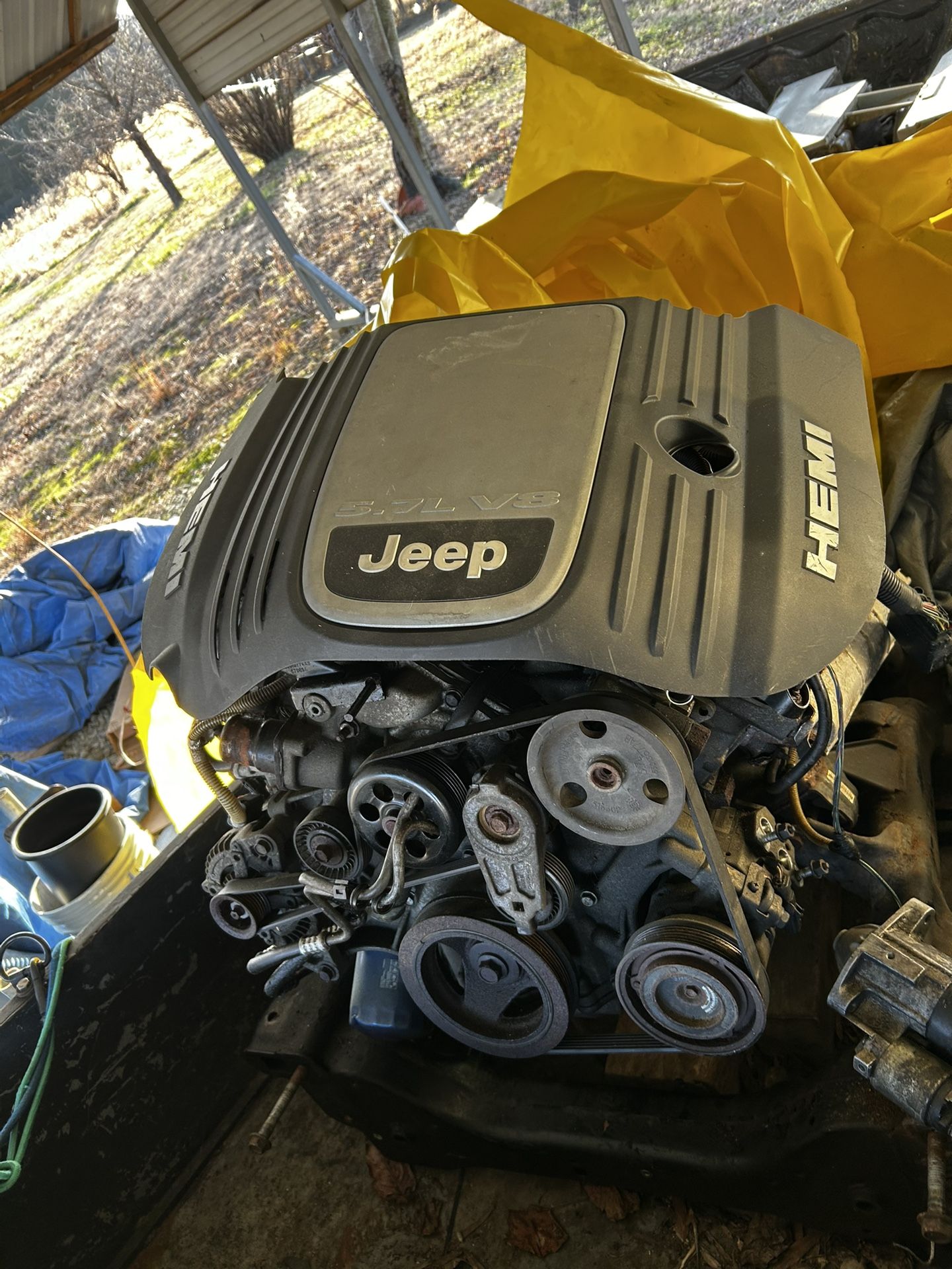 5.7 Hemi Engine And Transmission