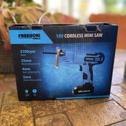 Freedom Tools 18v Cordless Mini Saw