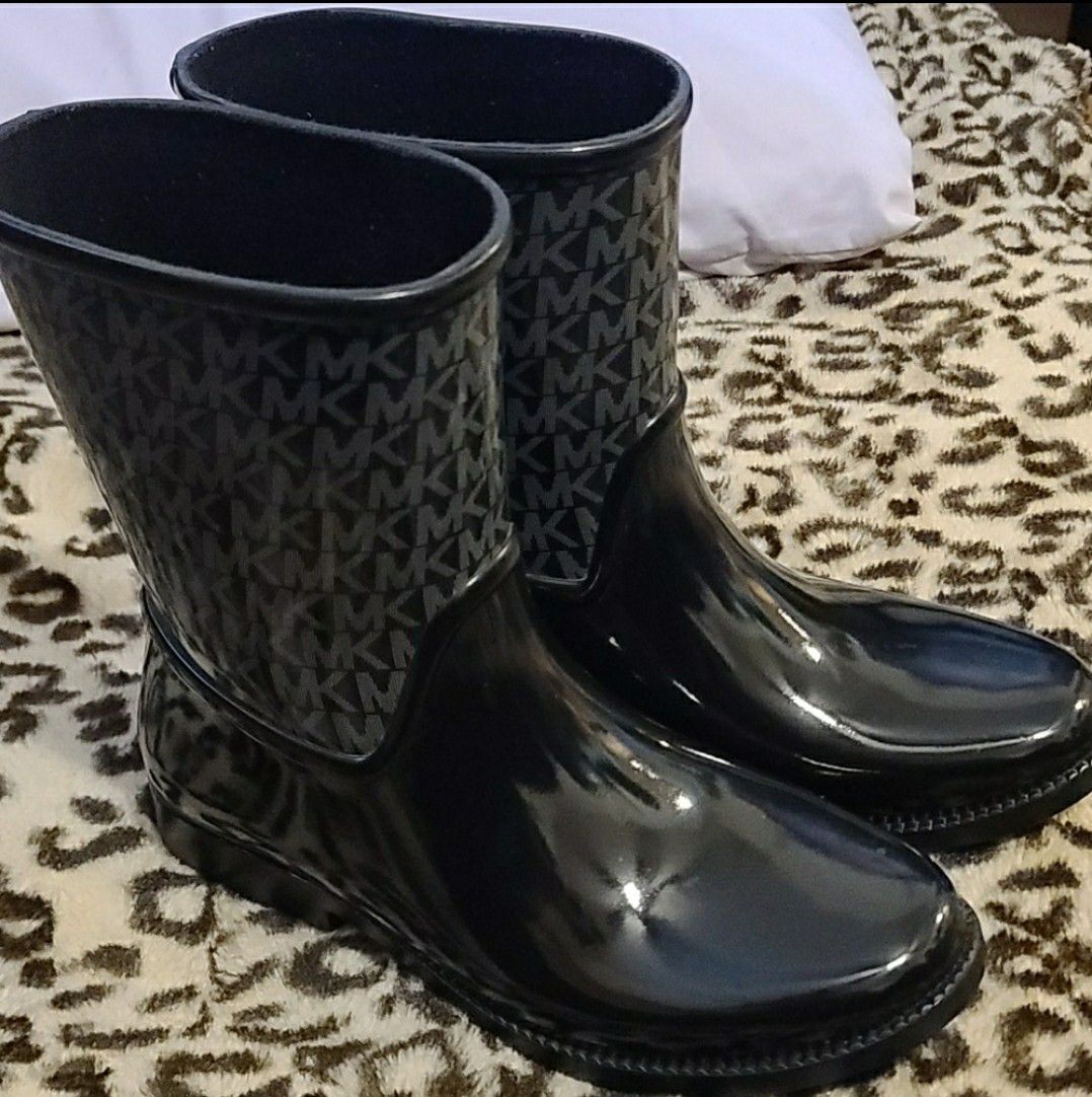 Michael Kors rain or snow boots