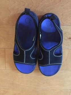 Boys slip on shoes.sandals youth size 1