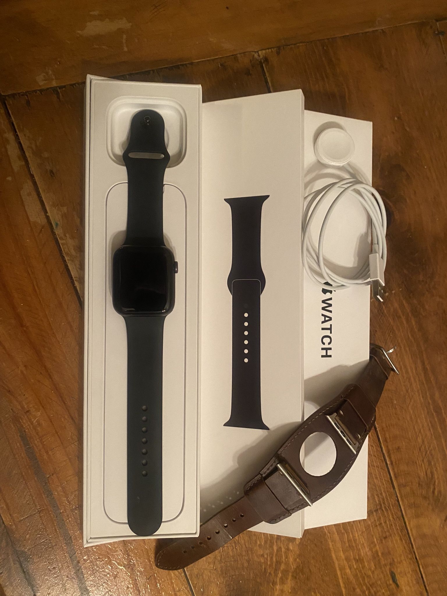 Apple Watch SE $140