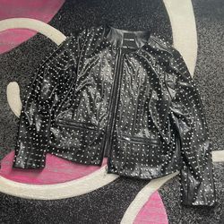 Women’s  size 2x studded jacket 50$