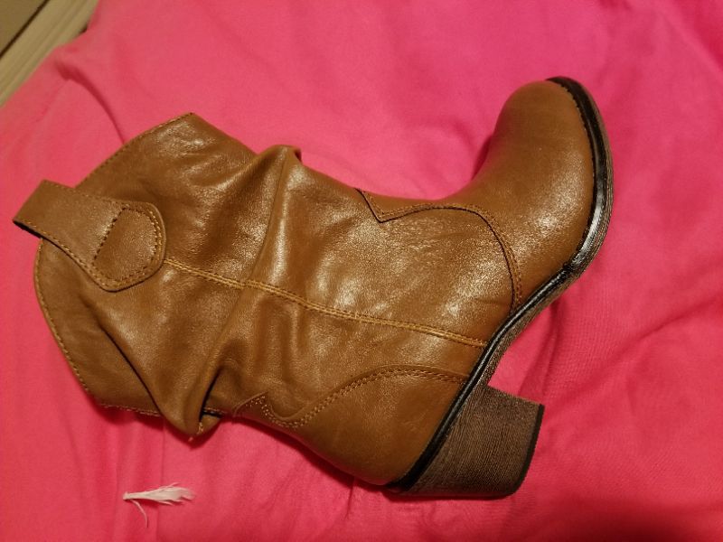 Girls size 13 boots