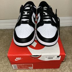 Panda Dunks Size 7.5M 