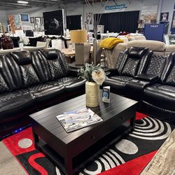 Stunning Reclining Sofa Set! $1699 🖤📦✨