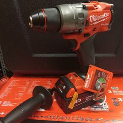 Milwaukee M18 FUEL BRUSHLESS HAMMER DRILL WITH BATTERY 5.0 AH