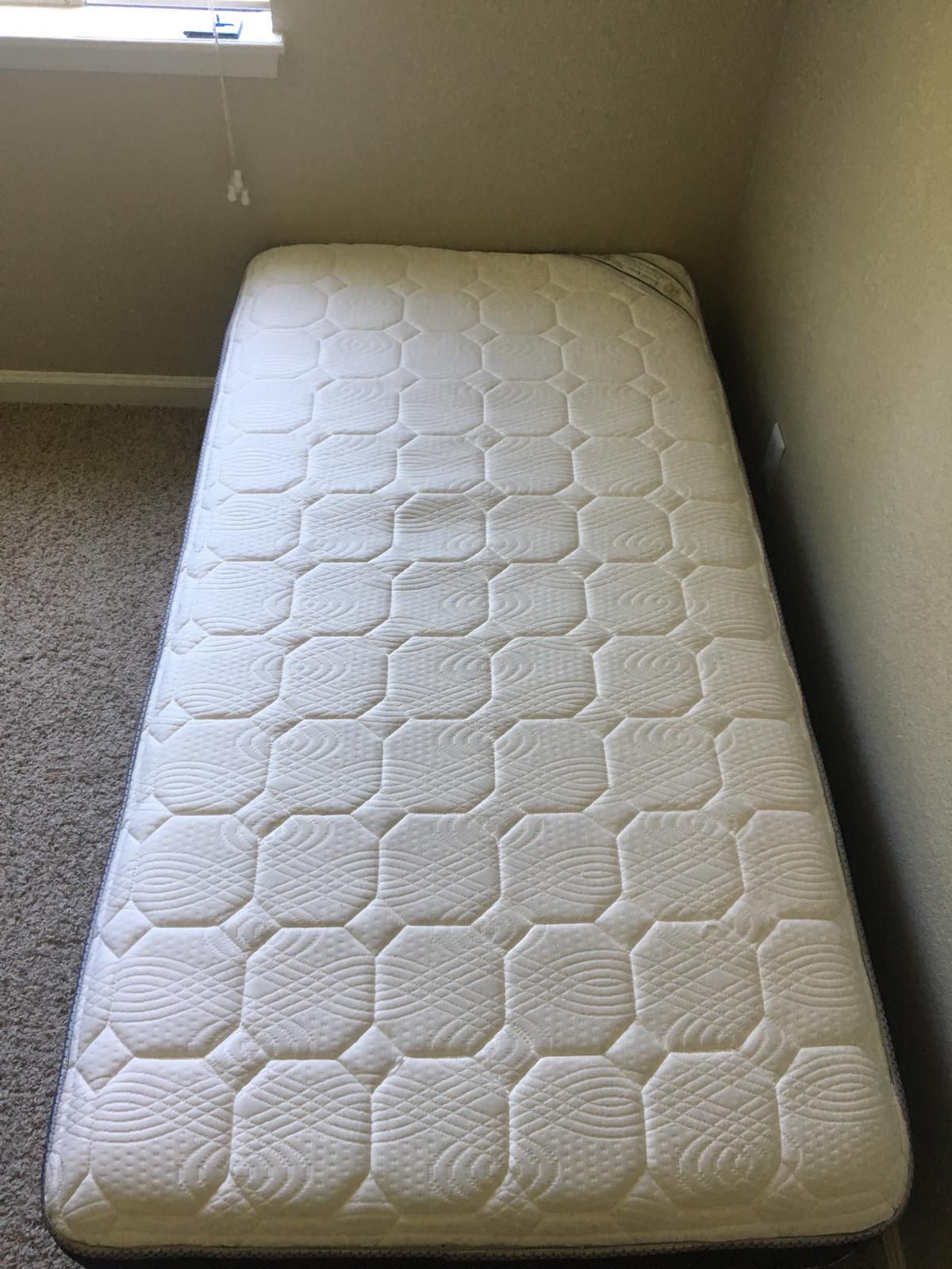 Box and mattress twin size