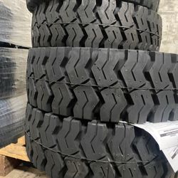 2x 8.15-15  Solid Forklift Tires28x9-15 $900 