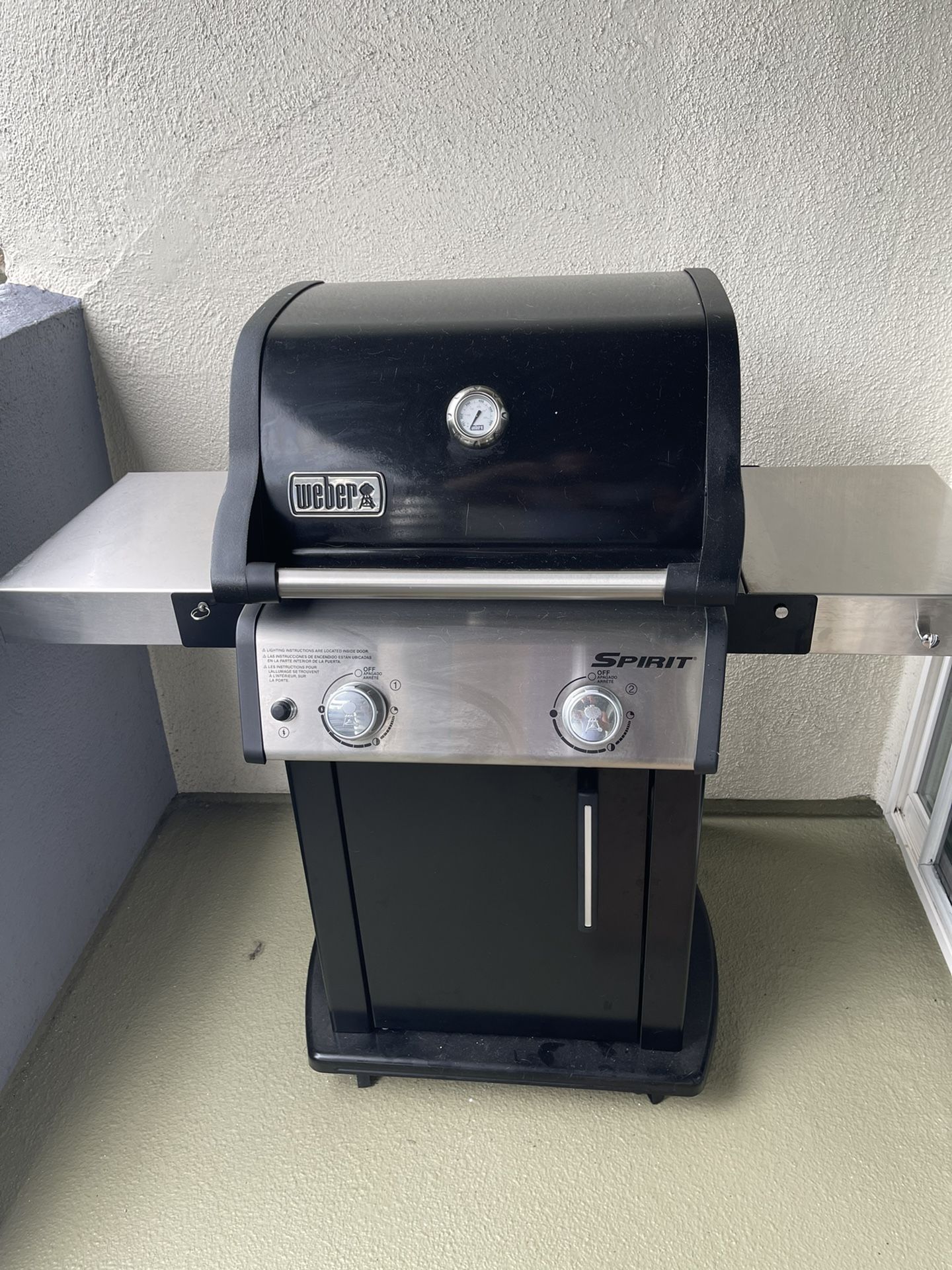 Weber Spirit E-215 2-Burner Liquid Propane Gas Grill in Black