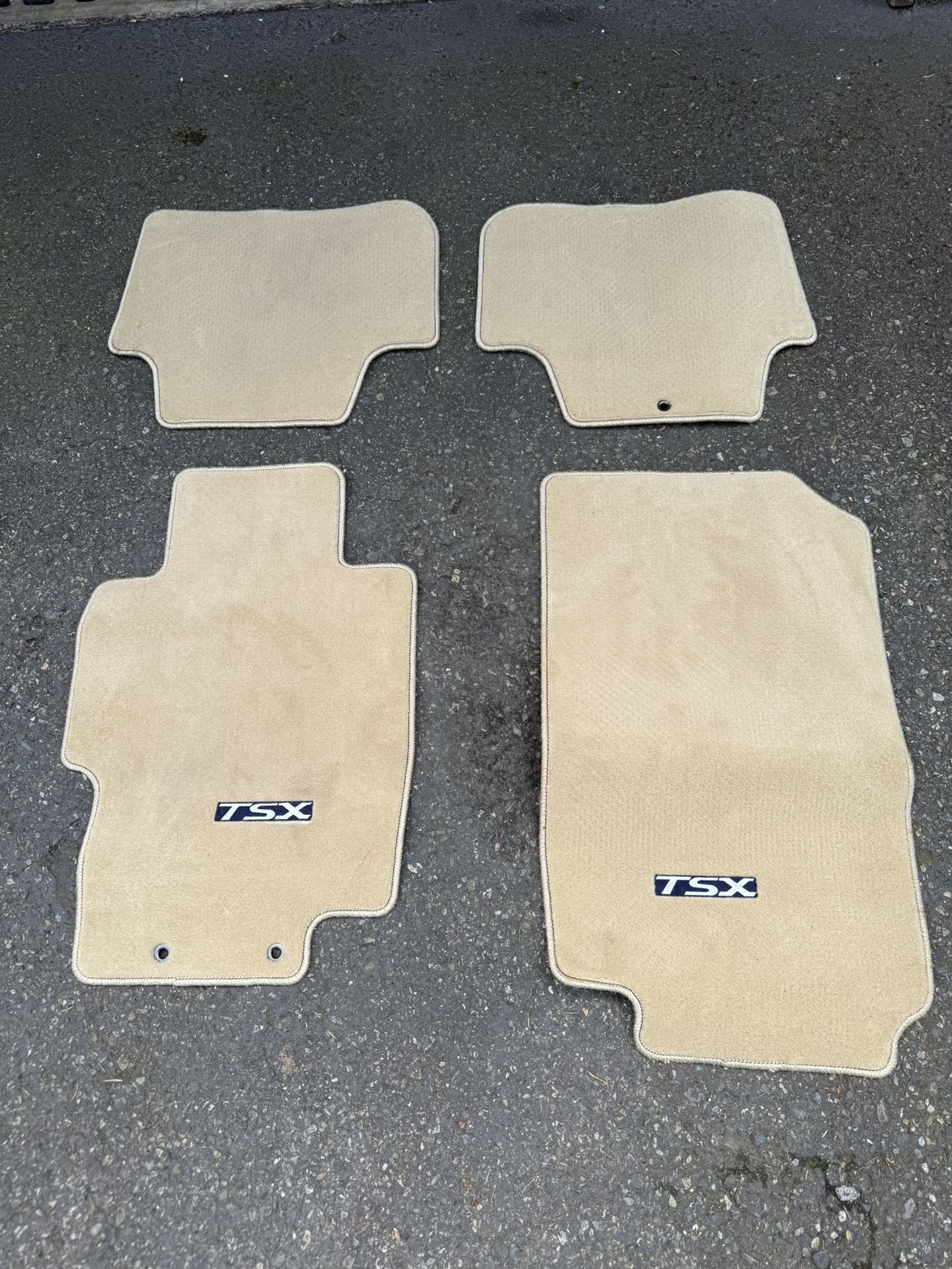04-08 Acura TSX Carpeted Floor Mats