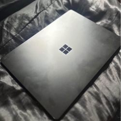 Microsoft Surface 4 Laptop NEGOTIABLE PRICE