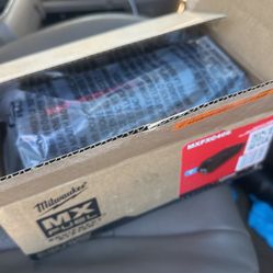 Milwaukee MX Fuel Xc406 Battery 