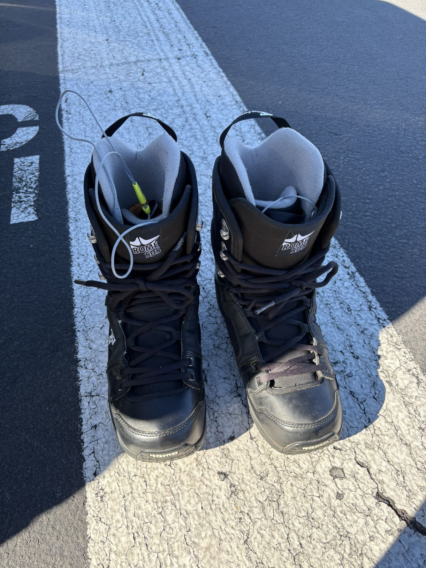 Rome SDS Men’s Size 10 Snowboarding Boots