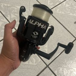 Shakespeare Alpha Black Big Fishing Spinning Reels Like New