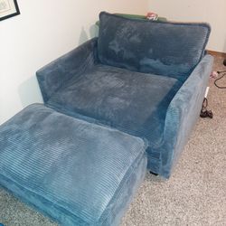 Oversized Chair And Ottoman