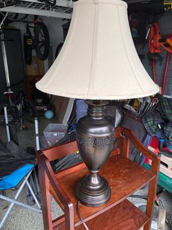 Table lamp