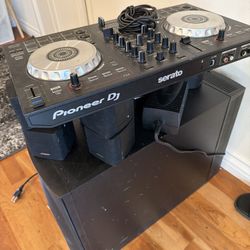  Pioneer DJ Controller + Bose Sound System Selling a Pioneer DJ controller