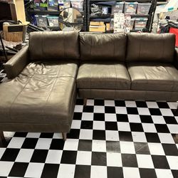 Brown Leather Sectional With Left End Chaise