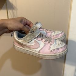Girls Pink Nikes Sneakers