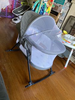Baby Delight Slumber Deluxe Rocking Bassinet, Portable Baby Bassinet, Removable Canopy