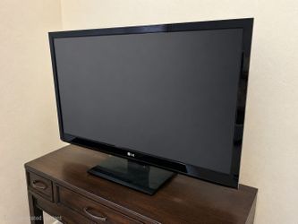 42" LG TV