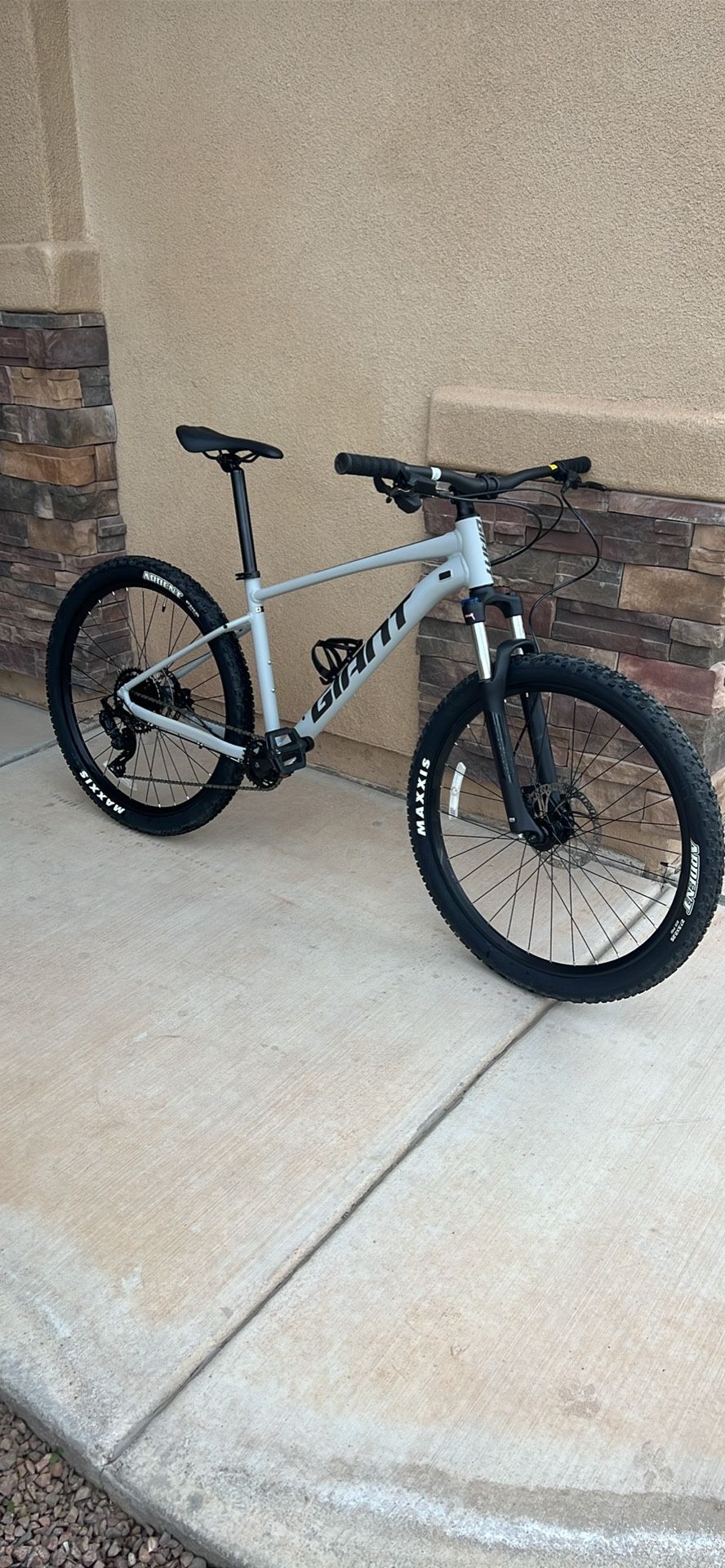 Giant Talon Size M And S