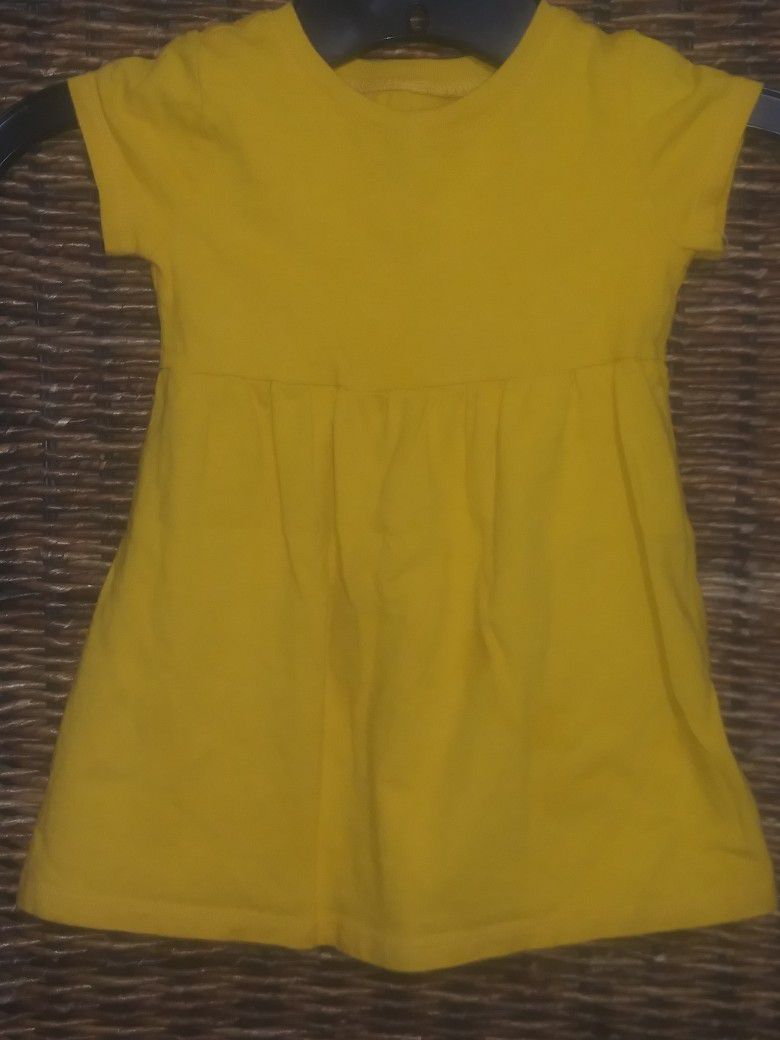 Old Navy Girl's 18-24 Months Mustard Yellow Short Sleeve Dress

Excellent Condition!!

**Bundle and save with combined shipping**

