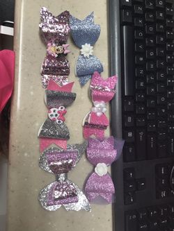 Hair bows
