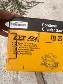 Cordless circular saw