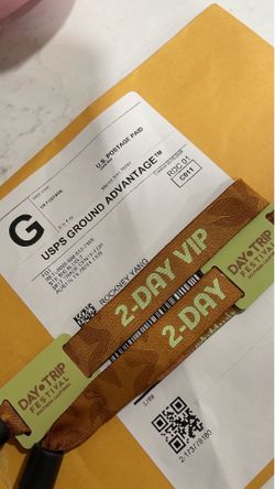 2 VIP Daytrip passes