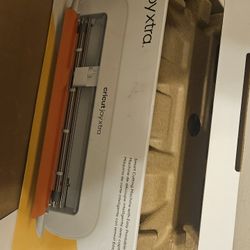 Cricut Joy Xtra Smart Cutting Machine Vinyl Starter Kit