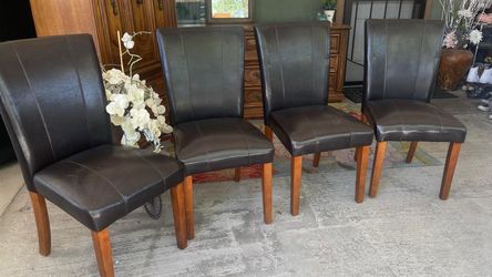 Great condition 4  formal Dining chairs