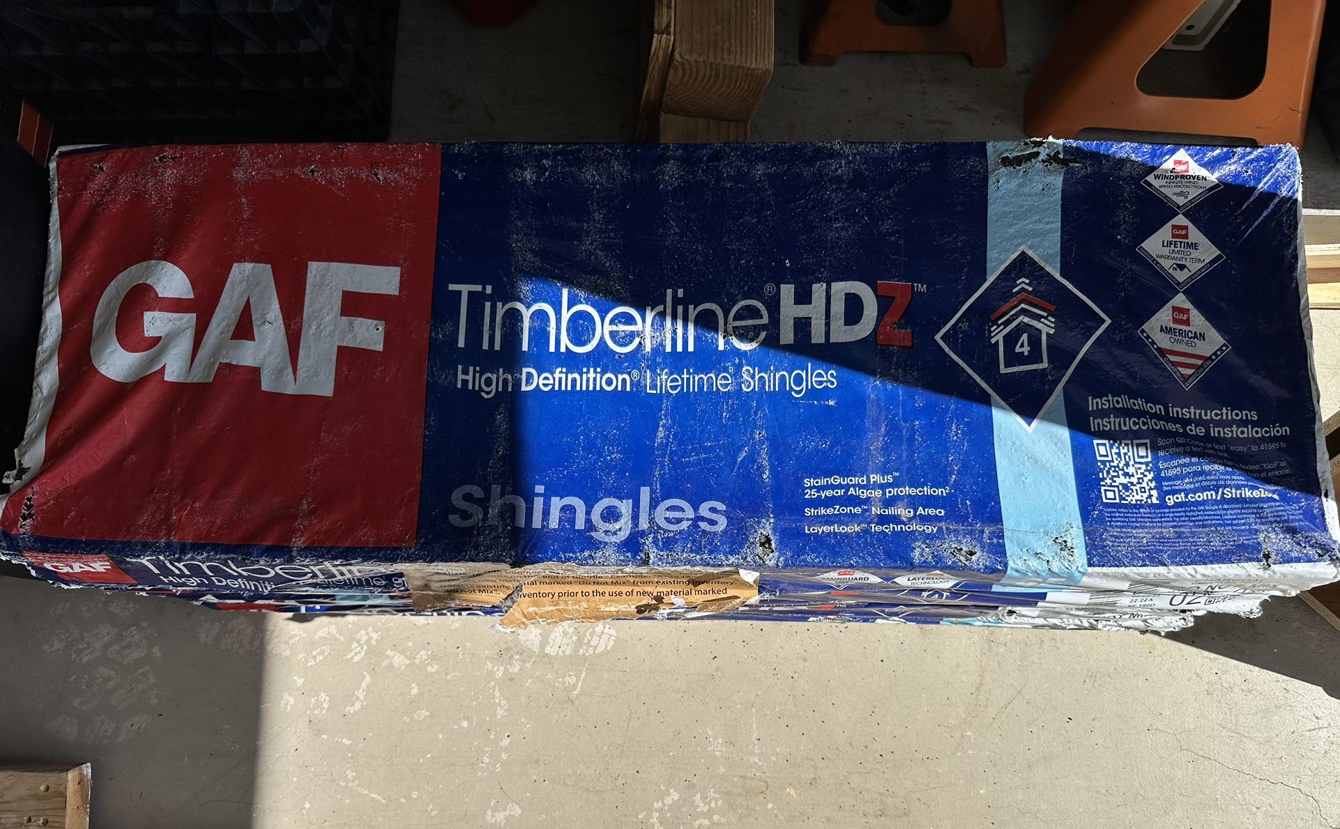 Timberline HDz GAF. Shingles. Charcoal