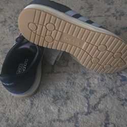 Adidas cloud foam comfort