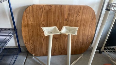 Kitchen table
