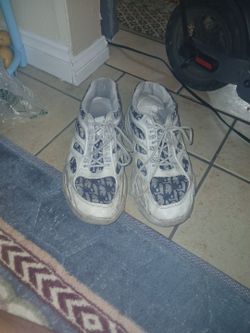 Shose