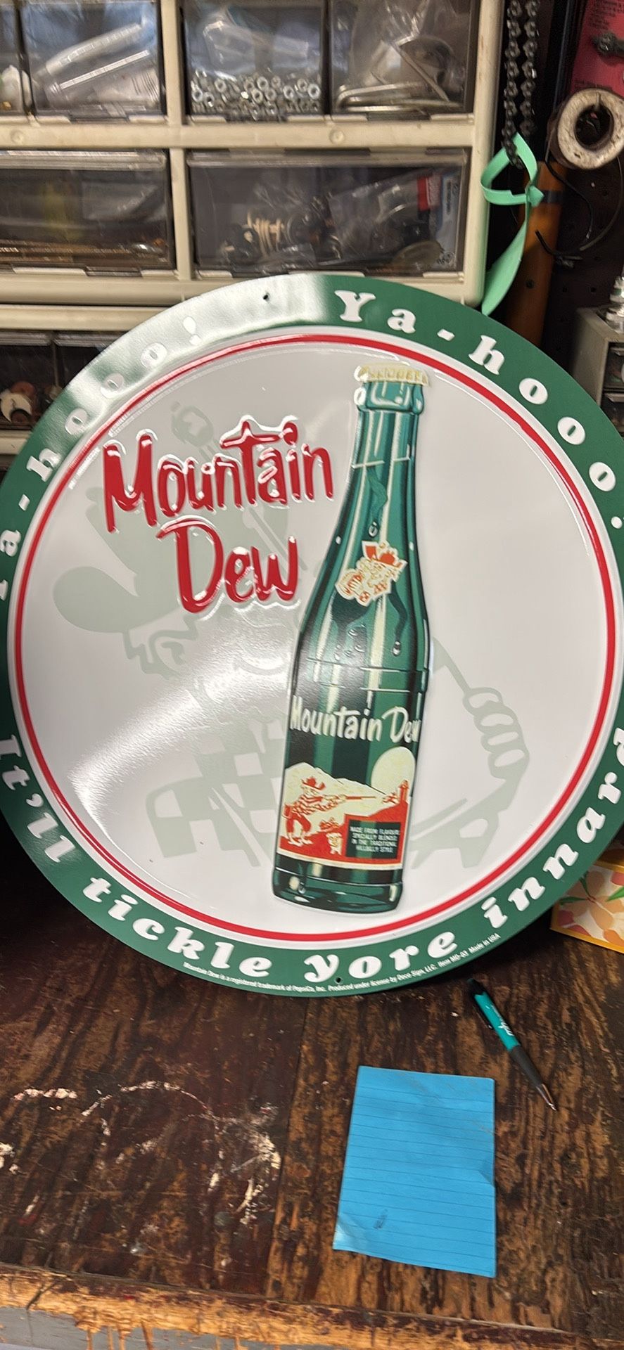 24 inch diameter sign