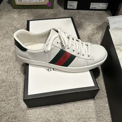 Men’s Gucci Sneakers 