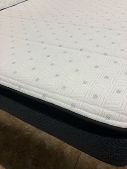 Plush Memory Foam Queen Mattress