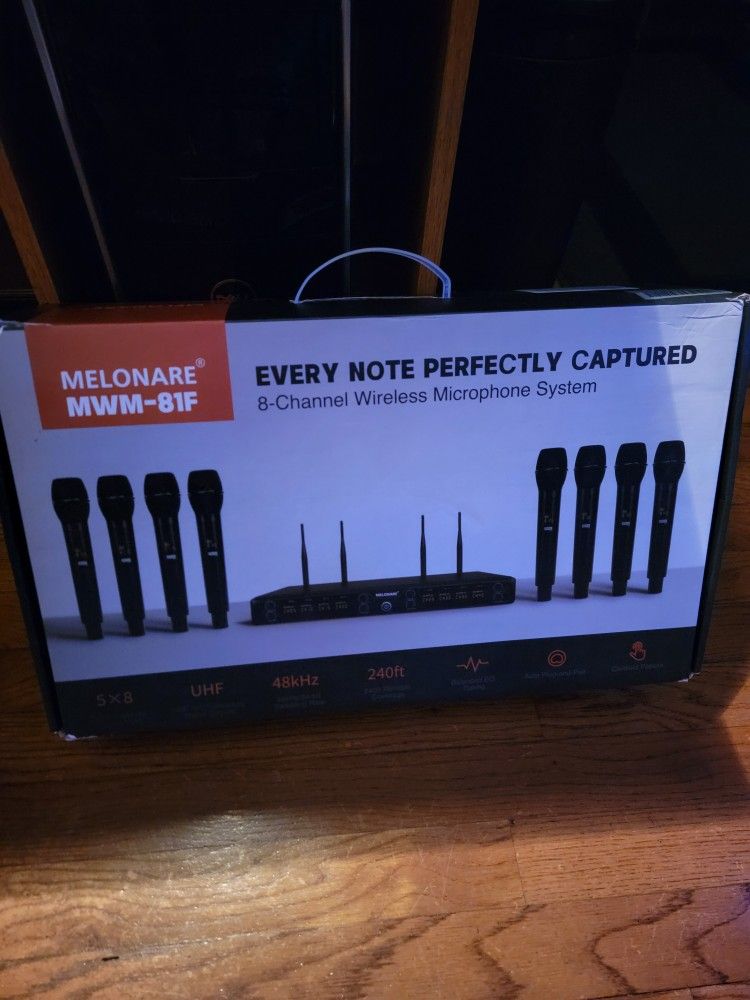 MELONARE MWM-81F 8-Channel Wireless Microphone System (Brand New)