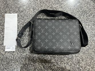 Louis Vuitton District PM – Monogram Eclipse Crossbody